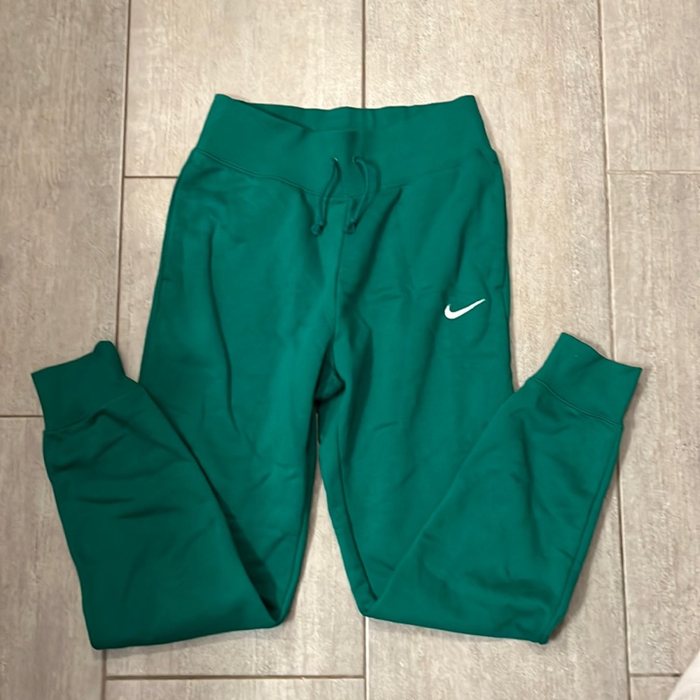 BRAND NEW never worn green Nike Sportswear Phoenix Fleece sweatpants size S